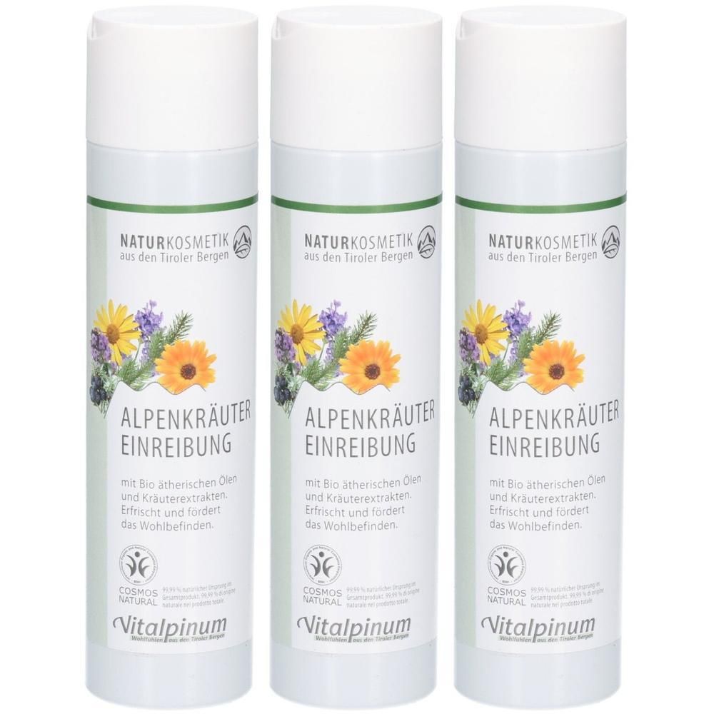 Drei weiße Flaschen mit grünen und floralen Etiketten. Aufschrift: ALPENKRÄUTER EINREIBUNG, Vitalpinum. Naturkosmetik.