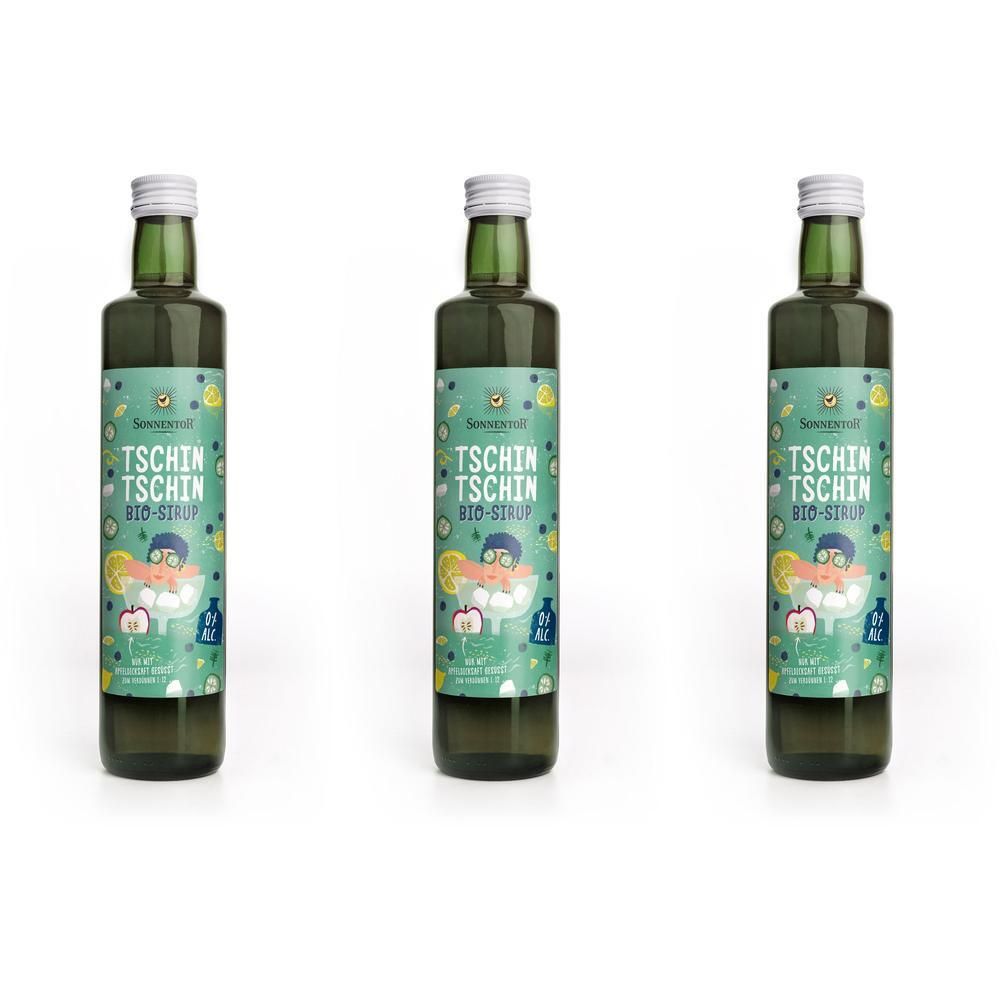 Drei grüne Flaschen mit weißem Verschluss. Auf den Etiketten steht "TSCHIN TSCHIN BIO-Sirup".
