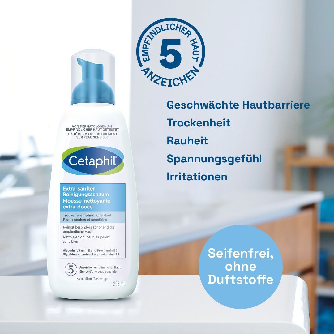 CETAPHIL Extra sanfter Reinigungsschaum. Weiße Flasche mit blauem Pumpkopf. Blaue und grüne Etiketten. Text: 5 Anzeichen empfindlicher Haut.