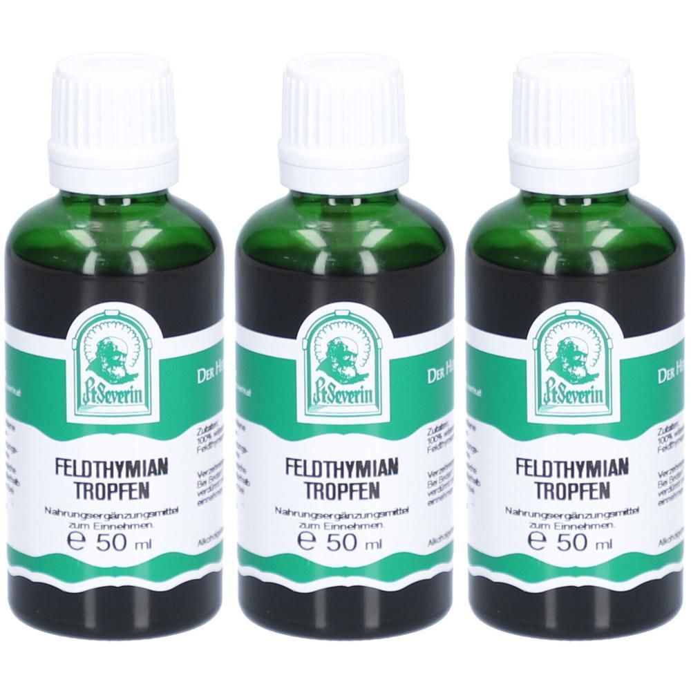 Drei grüne Flaschen mit weißen Deckeln. Auf den Etiketten steht "St. Severin Feldthymian Tropfen" und "e 50 ml".