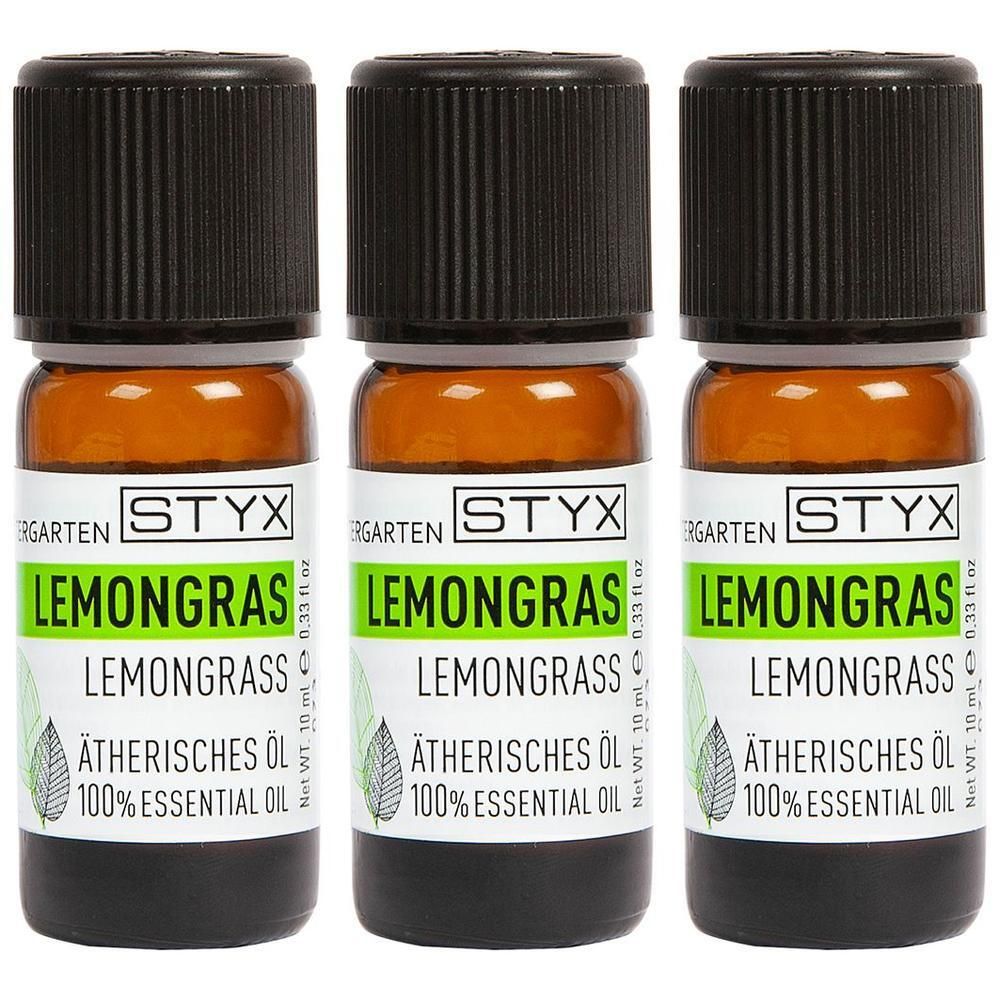 Drei braune Glasflaschen mit schwarzem Deckel. Auf den Etiketten steht "LEMONGRAS Ätherisches Öl 100% ESSENTIAL OIL".