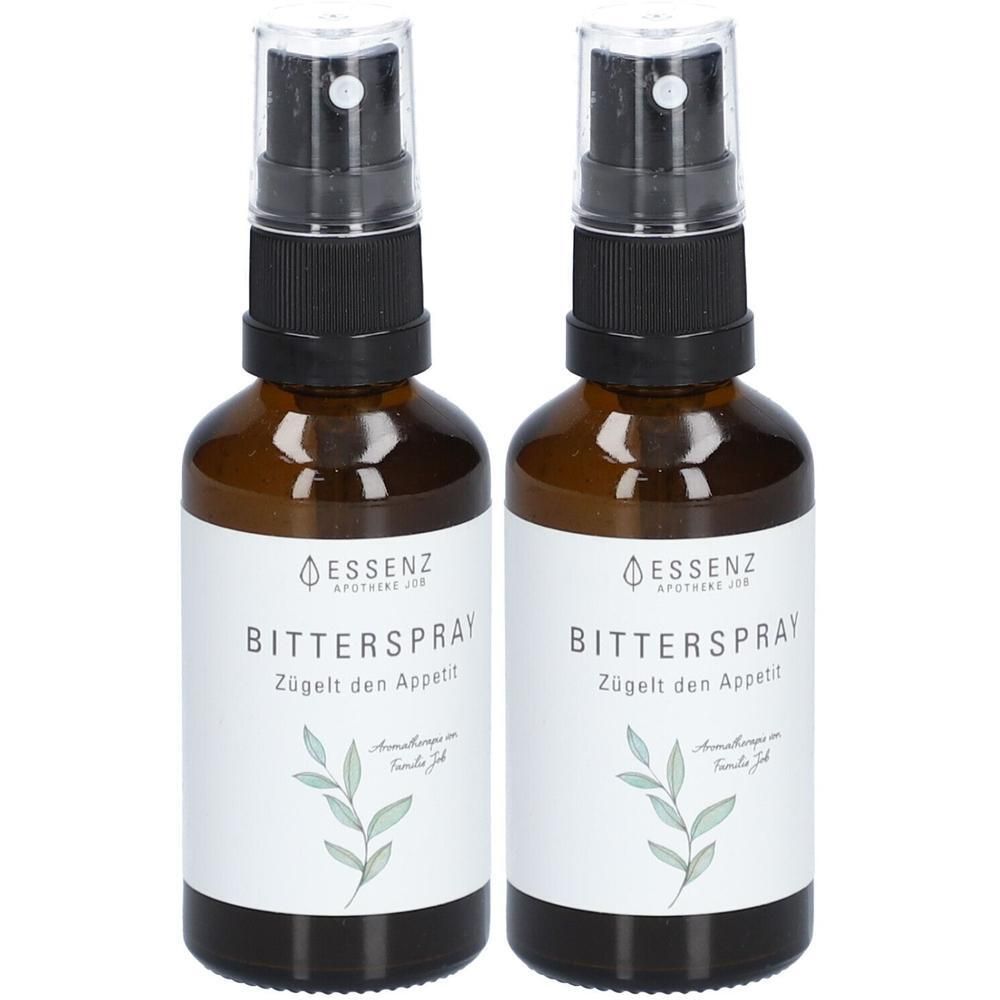 Zwei braune Glasflaschen mit Sprühkopf. Auf den Etiketten steht "Essenz Apotheke Job Bitterspray Zügelt den Appetit".