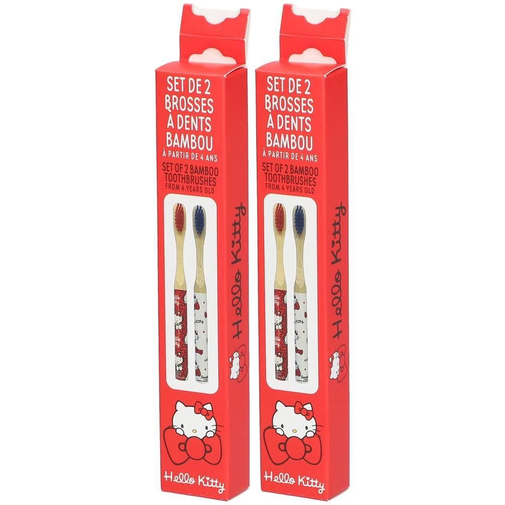Zwei rote Kartons mit Hello Kitty Zahnbürsten. Aufschrift: Set of 2 Bamboo Toothbrushes. Für Kinder ab 4 Jahren.