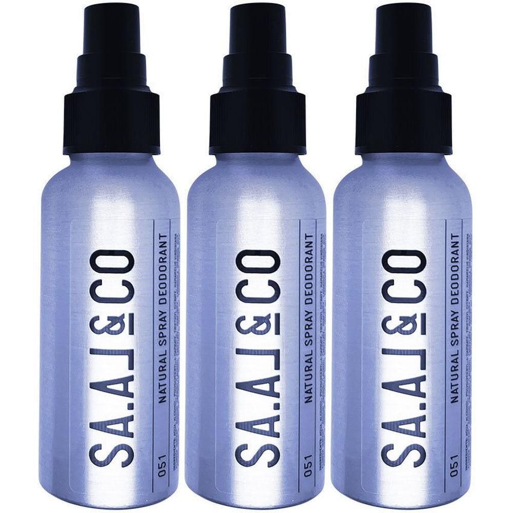 Drei SA.AL&CO Natural Spray Deodorant Flaschen mit schwarzen Sprühköpfen.