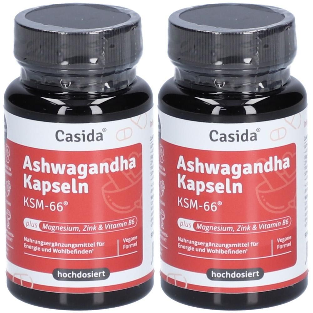 Zwei Flaschen mit schwarzen Deckeln und roten Etiketten. Auf den Etiketten steht "Ashwagandha Kapseln KSM-66" und der Markenname "Casida".
