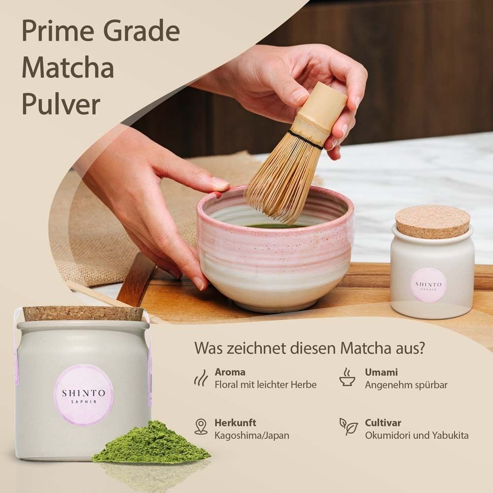 Matcha-Pulver, Schale, Bambusbesen und Dose mit "SHINTO Saphir". Text: "Prime Grade Matcha Pulver".