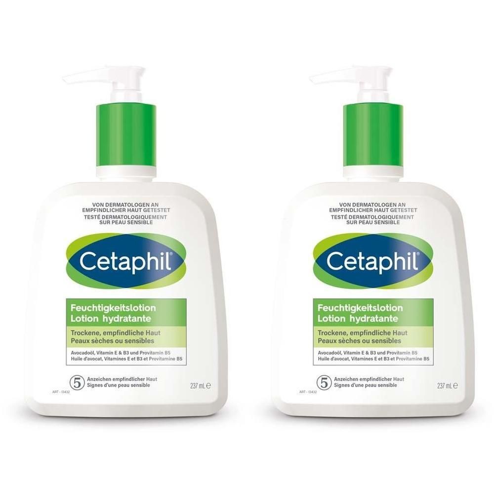 Zwei weiße Cetaphil-Flaschen mit grünen Pumpköpfen. Aufschrift: Feuchtigkeitslotion, für trockene, empfindliche Haut. Dermatologisch getestet.