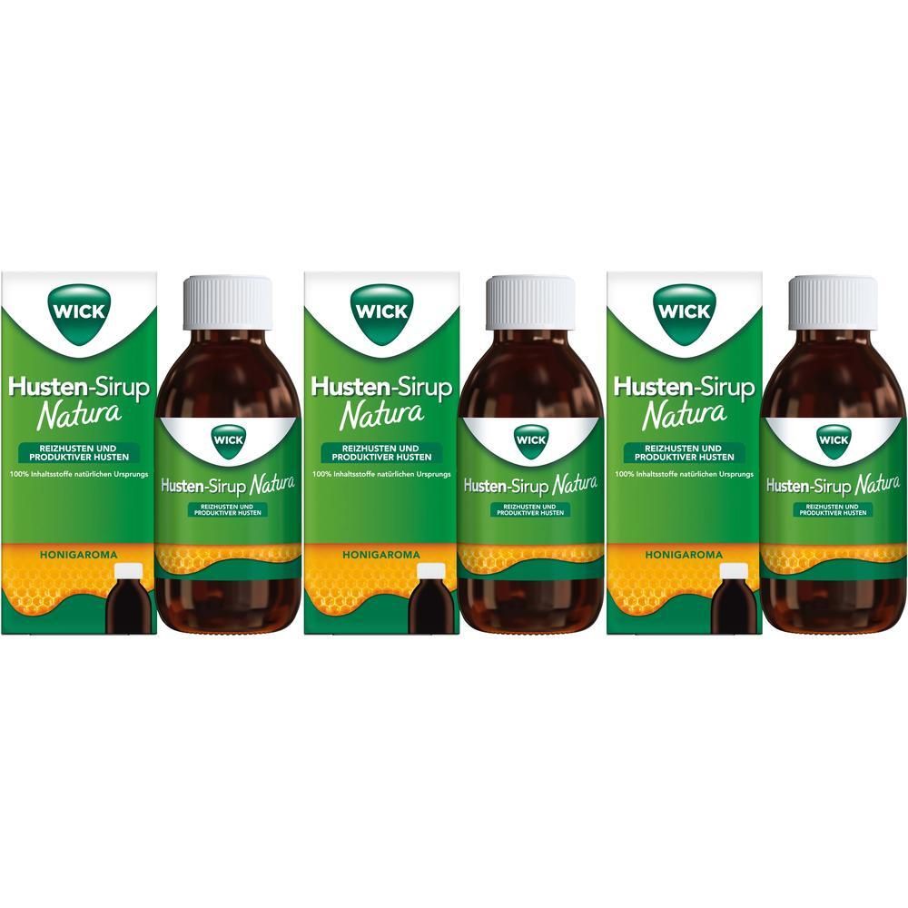 Mehrere Flaschen und Verpackungen von WICK Husten-Sirup Natura gegen Reizhusten. Honigaroma.