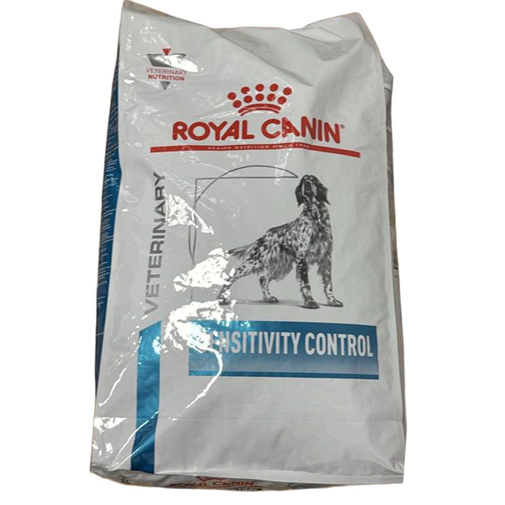 ROYAL CANIN VETERINARY SENSITIVITY CONTROL Hundefutter. Weiße Tüte mit Hundebild.