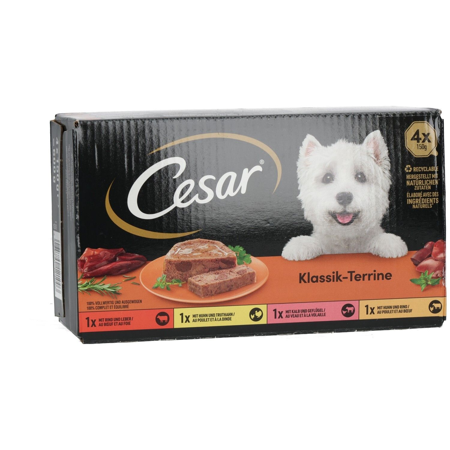 Cesar Klassik Terrine Hundefutter-Packung mit 4x 150g Schalen, zeigt einen West Highland Terrier.