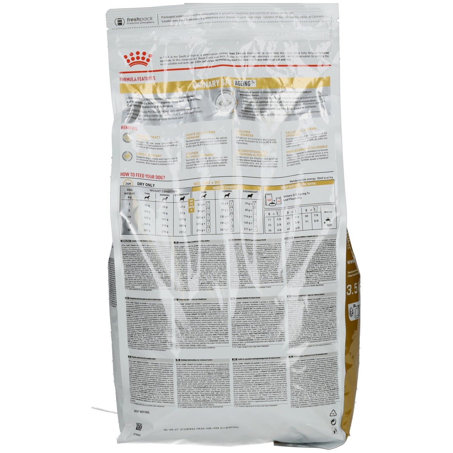 Rückseite der Royal Canin Urinary S/O Ageing 7+ Hundefutter-Verpackung mit Fütterungstabellen und Produktinformationen.