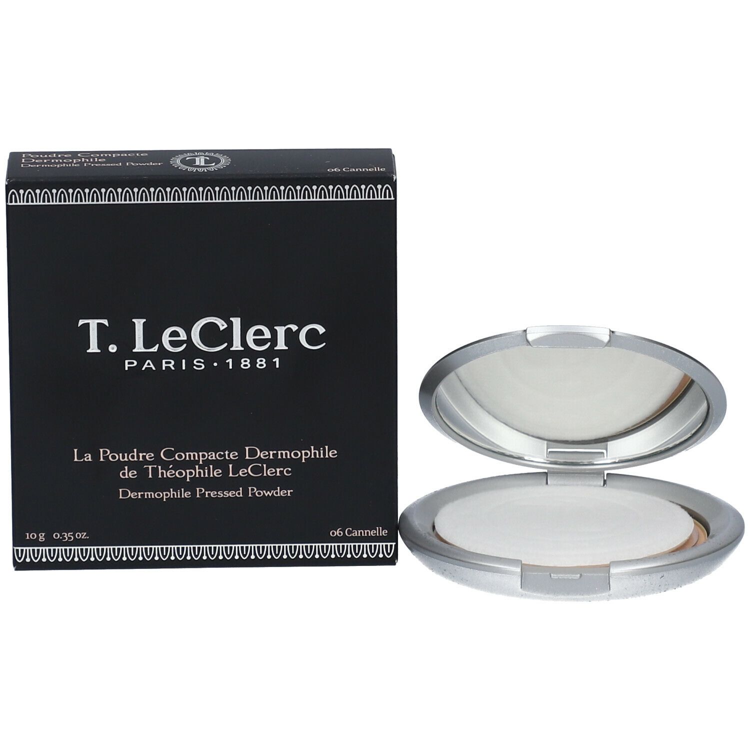 Kompaktpuder-Dose neben schwarzer Verpackung. Dose geöffnet, Spiegel und Puder sichtbar. Verpackung mit Text.