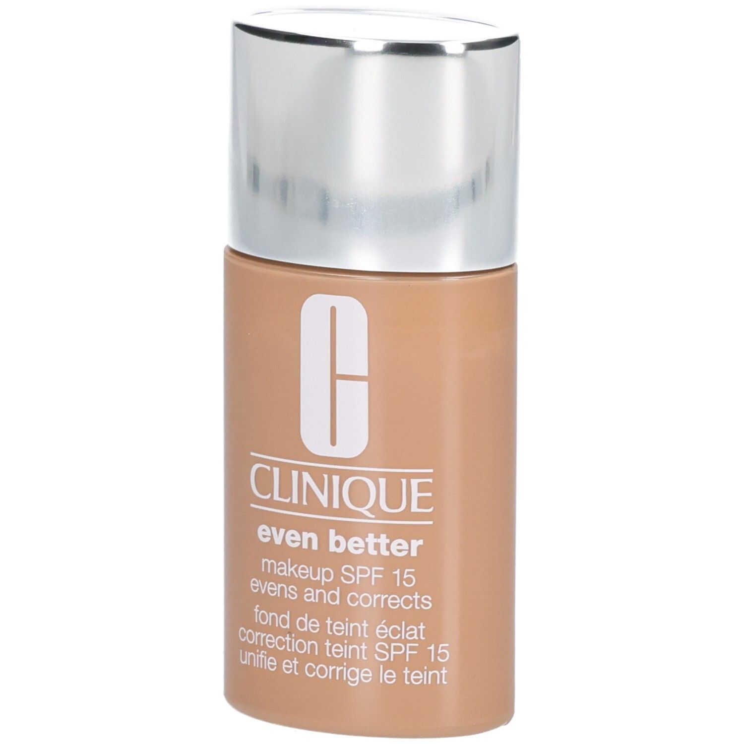 Clinique Even Better Makeup SPF 15, Sandfarben. Flasche mit silbernem Deckel.