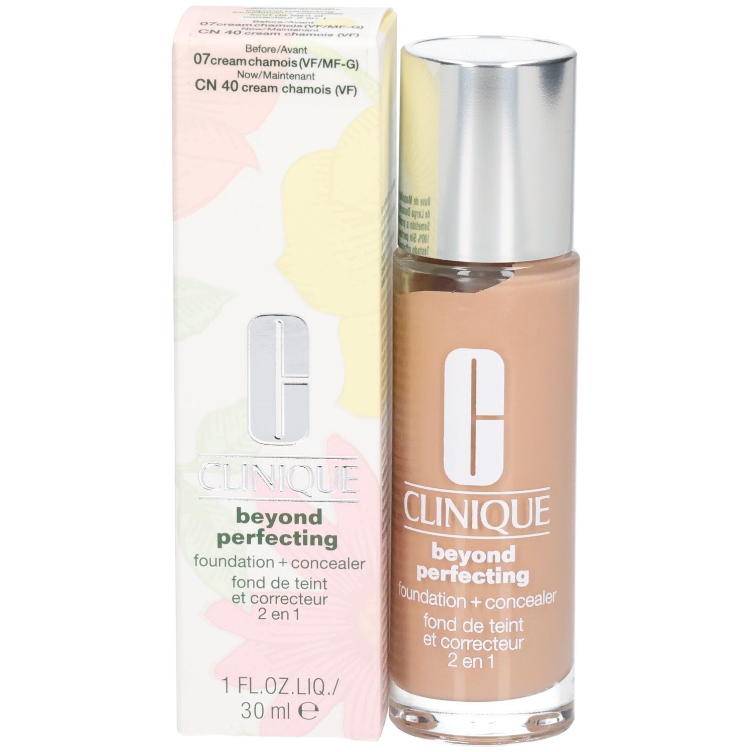 Clinique Beyond Perfecting Foundation + Concealer Flasche neben der Verpackungsbox.