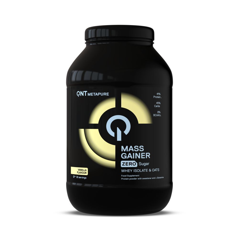 Schwarze Dose mit QNT Metapure Mass Gainer. Aufschrift: Vanilla Flavour, Zero Sugar, Whey Isolate & Oats. Nährwertangaben.