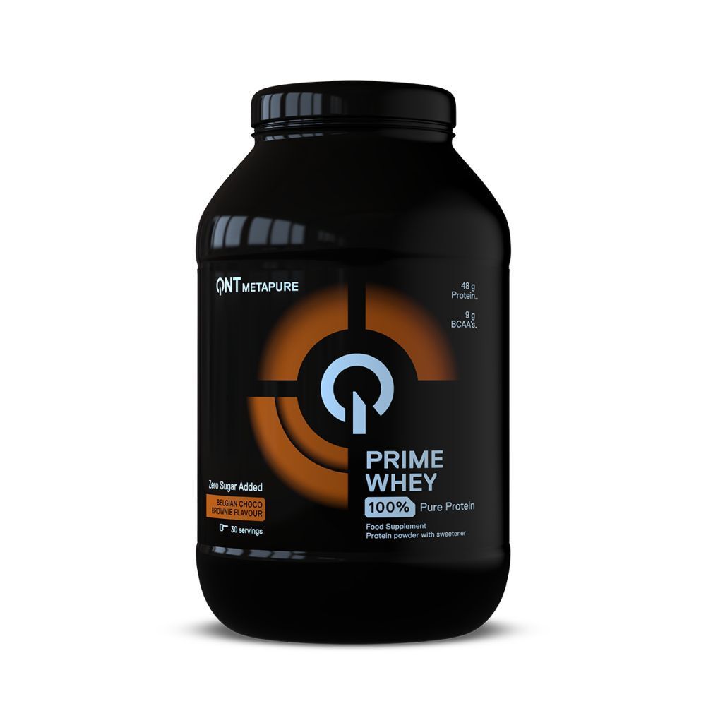 Schwarze Dose mit QNT Prime Whey. Aufschrift: 100% Pure Protein. Mit Logo und Produktangaben.