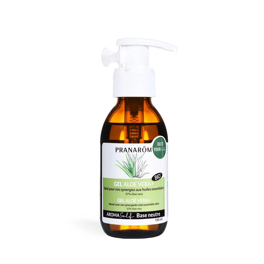 Braune Flasche mit weißem Pumpkopf. Aufschrift: Pranarôm, Gel Aloe Vera+, Bio. 100 ml.