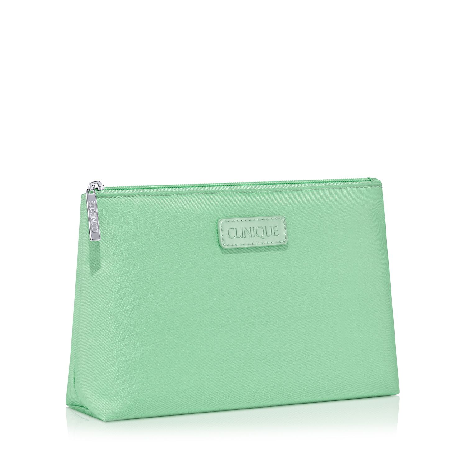 Grüne Kosmetiktasche mit Reißverschluss. Aufschrift: CLINIQUE. Rechteckige Form. Glattes Material.