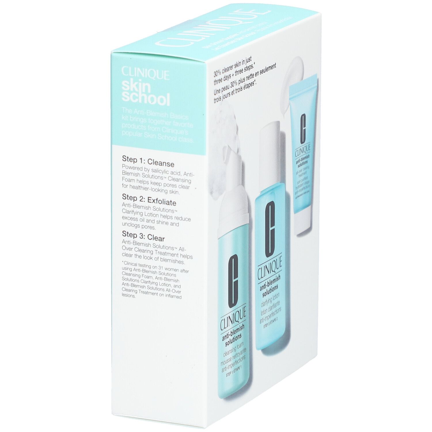 Verpackung mit drei Clinique Anti-Blemish Produkten. Text: 30% klarere Haut in drei Tagen. Skin School. Hellblaue Verpackung.