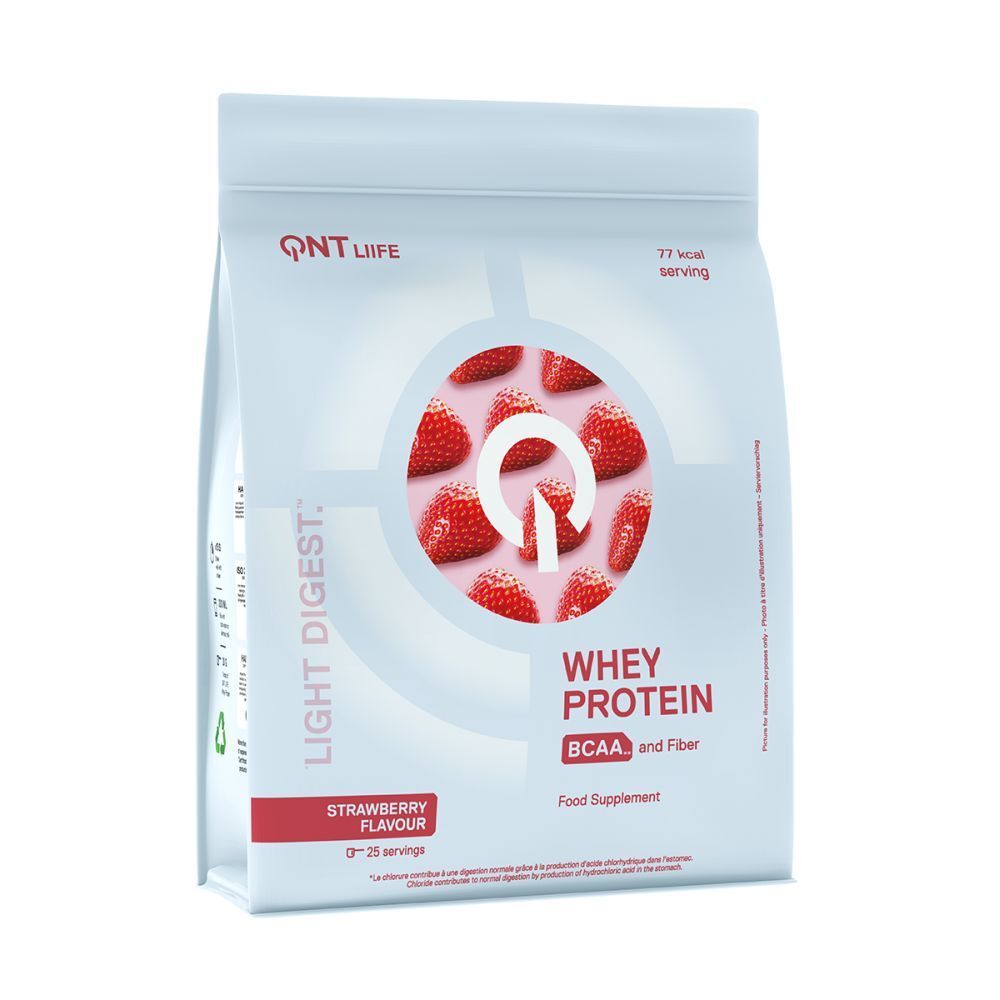 Weiße Verpackung mit QNT-Logo und Erdbeeren. Aufschrift: Whey Protein, BCAA und Ballaststoffe. Erdbeergeschmack.