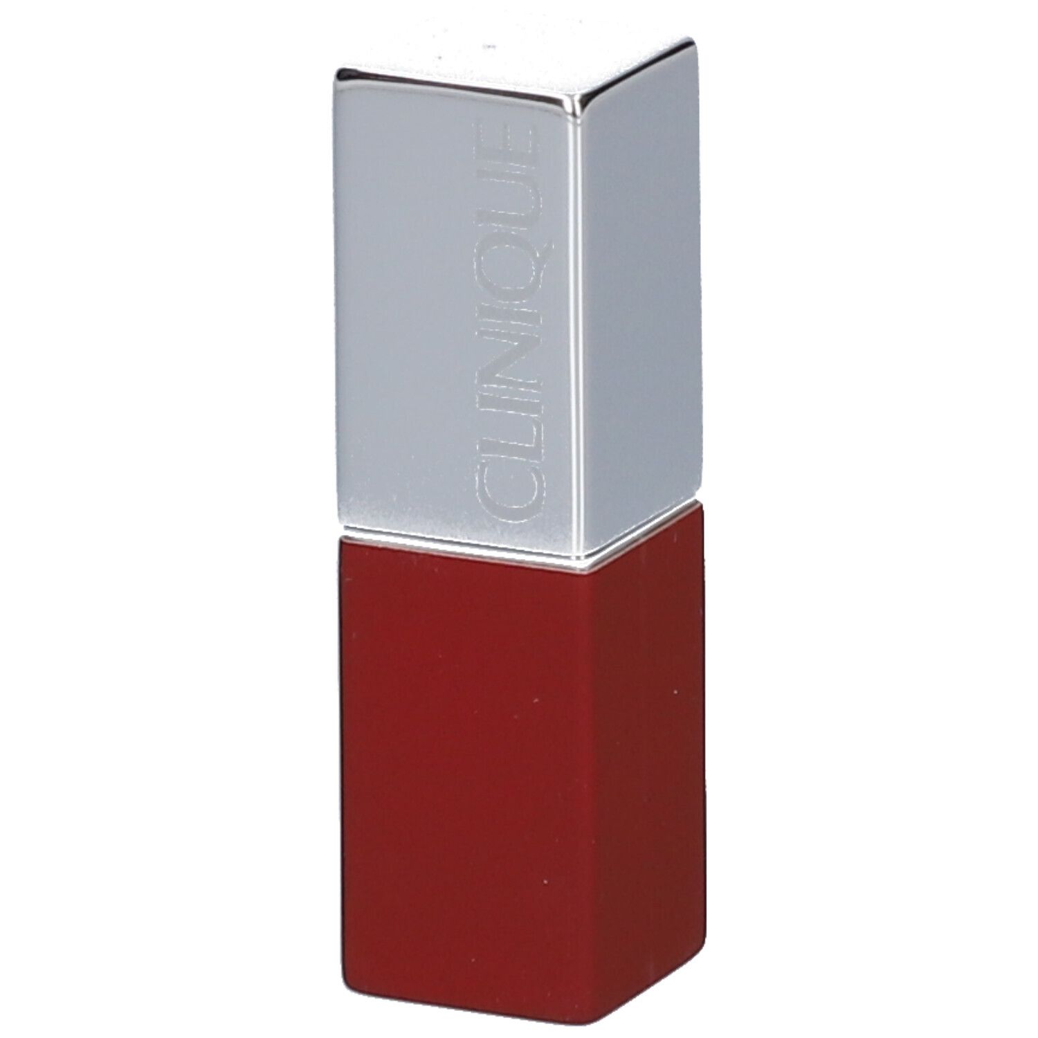 Lippenstift mit roter Hülse und silberner Kappe. Auf der Kappe steht „CLINIQUE“.