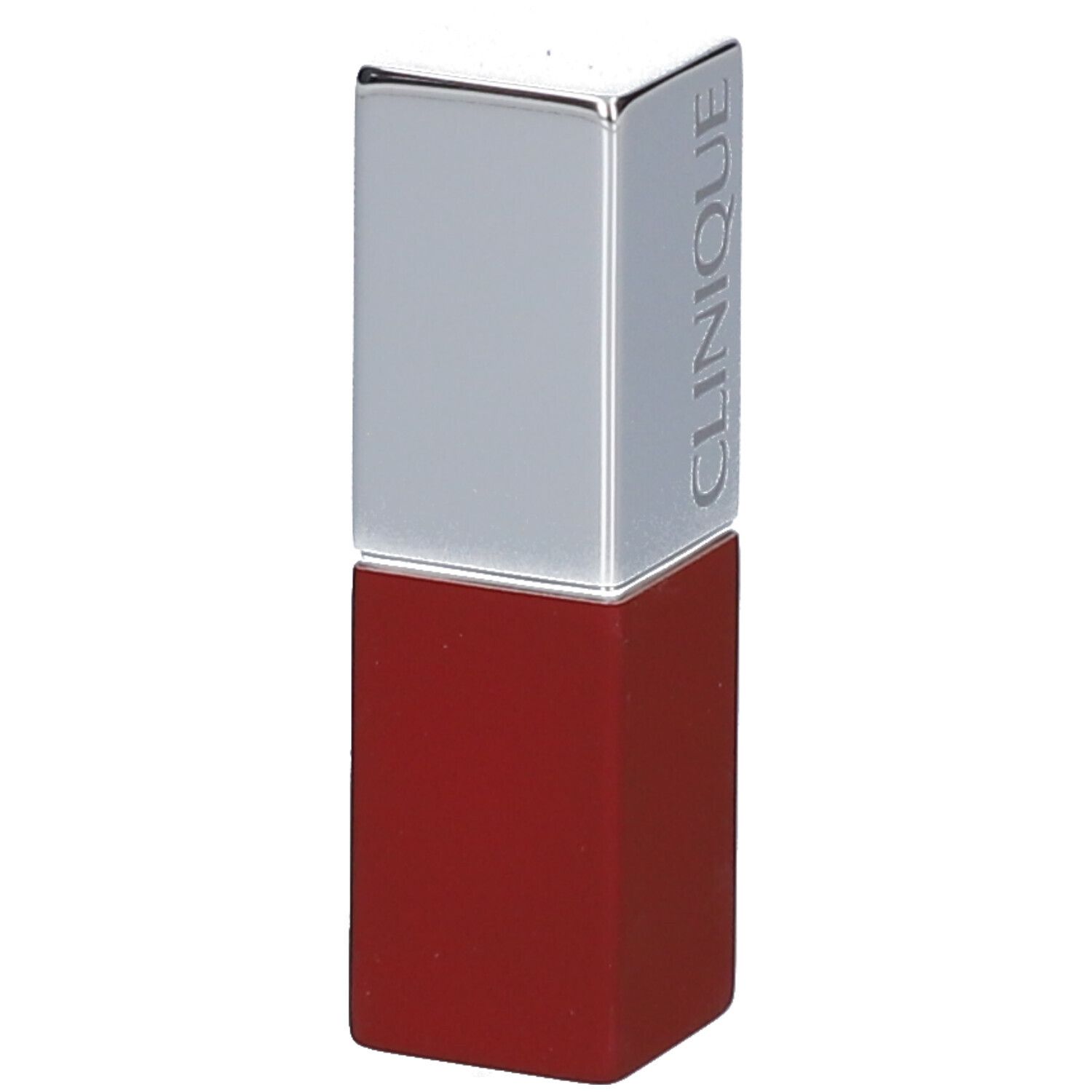Lippenstift mit roter Hülse und silberner Kappe. Auf der Kappe steht „CLINIQUE“.