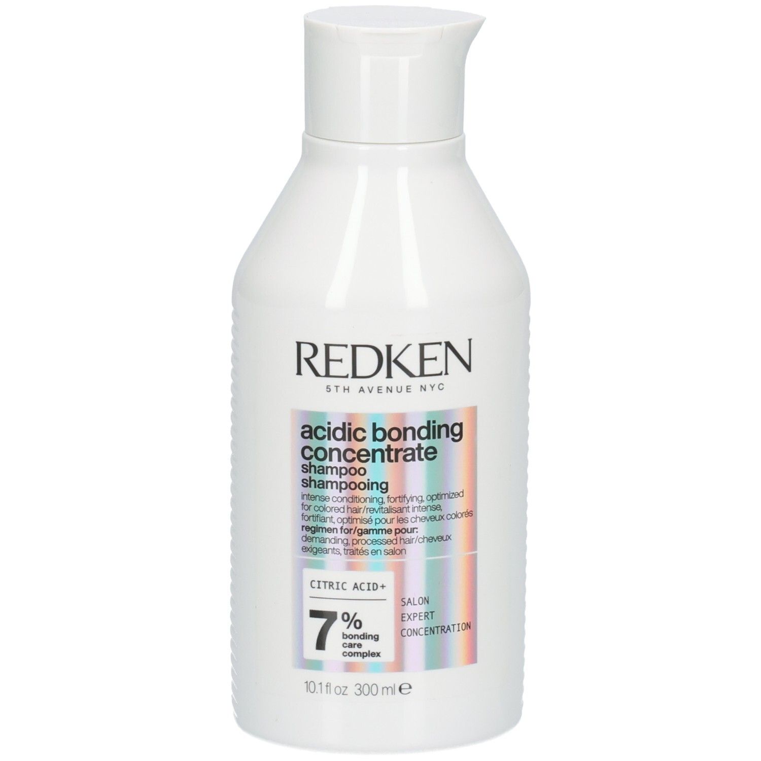 Weiße Shampoo-Flasche. Aufkleber mit Produktnamen und Inhaltsangaben. Marke: Redken. 300ml.