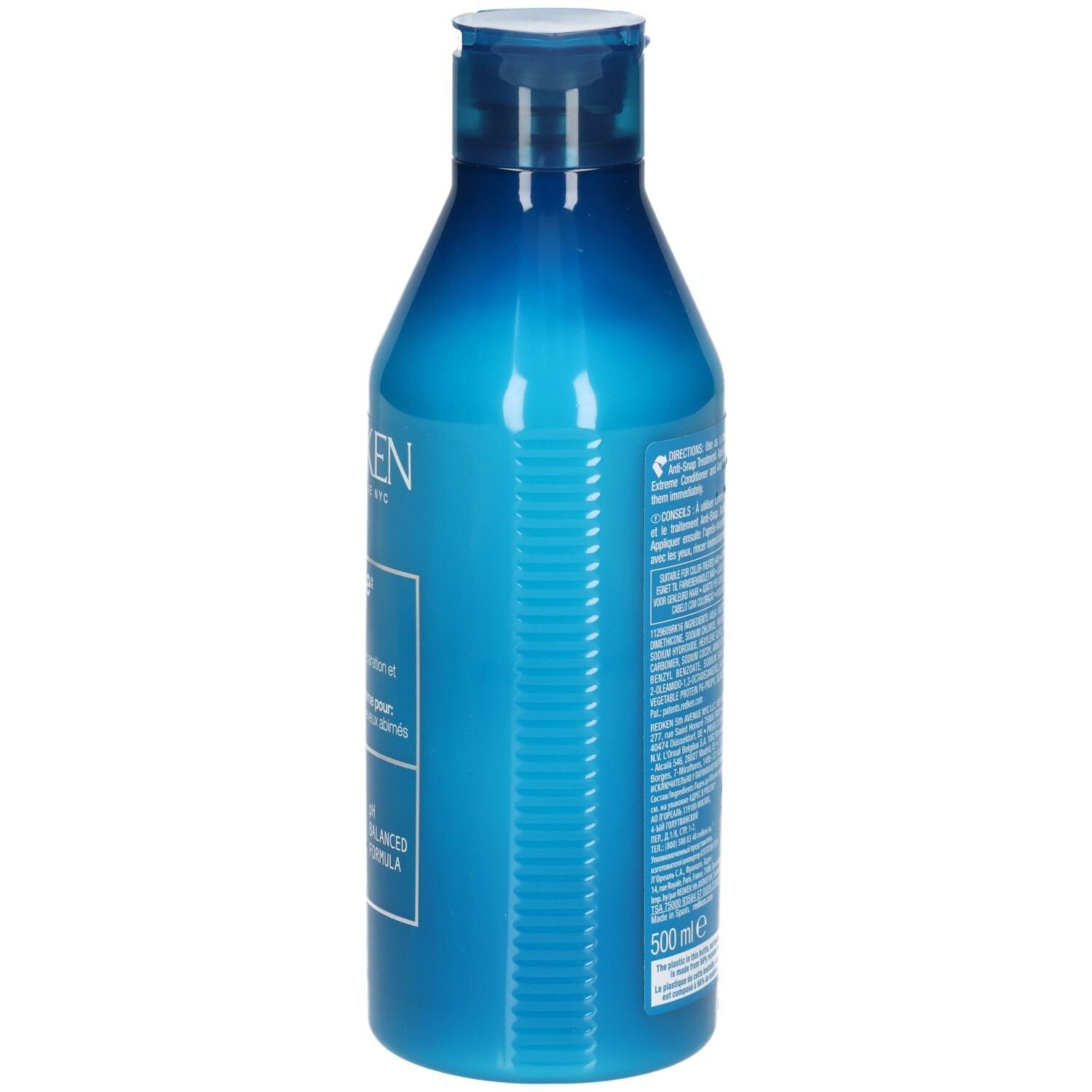 Blaue Shampoo-Flasche. Seite mit Text. Enthält Informationen über das Produkt und die Marke.