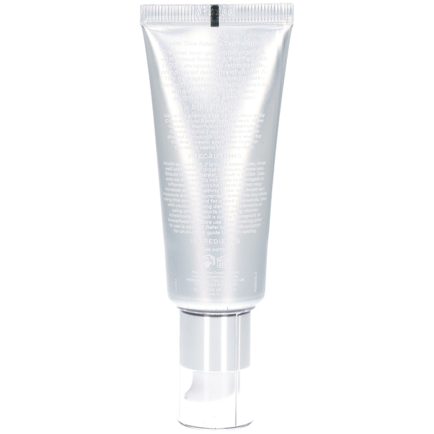 Rückseite der Medik8 Kristall-Retinol 3 Serum Tube mit Inhaltsstoffen.