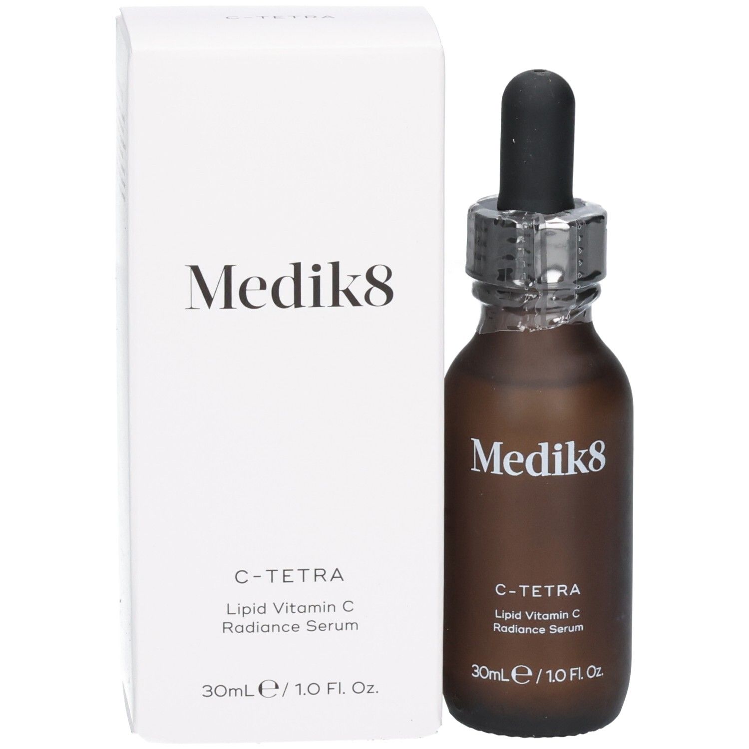 Medik8 C-Tetra Serum mit Verpackung: Braune Flasche und weiße Kartonschachtel mit Produktinformationen.