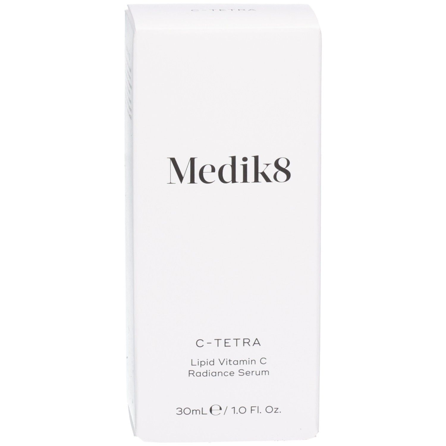 Medik8 C-Tetra Serum: Weiße Kartonschachtel mit Produktnamen und -details.