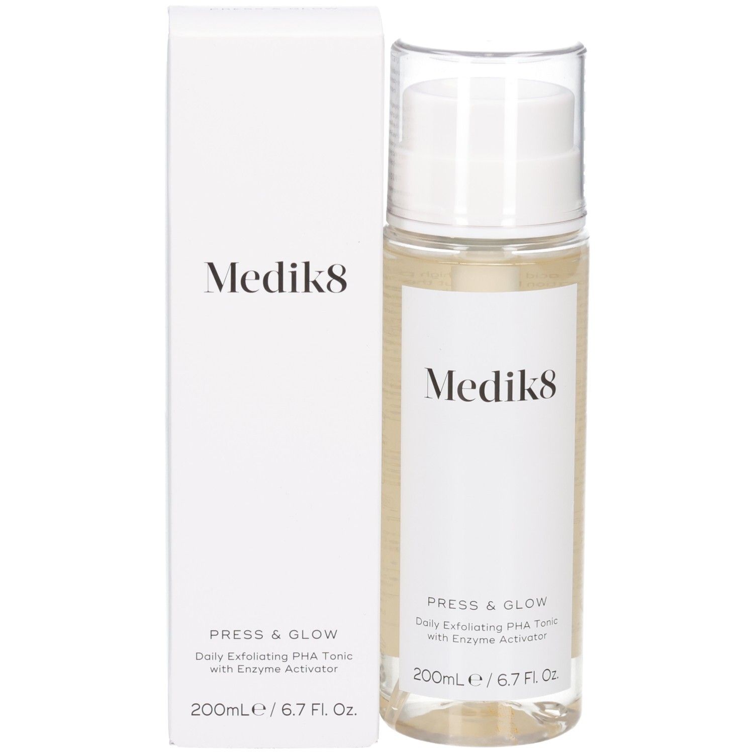 Medik8 Press & Glow Toner und seine Verpackungsbox, beide mit dem Produktnamen und Logo.