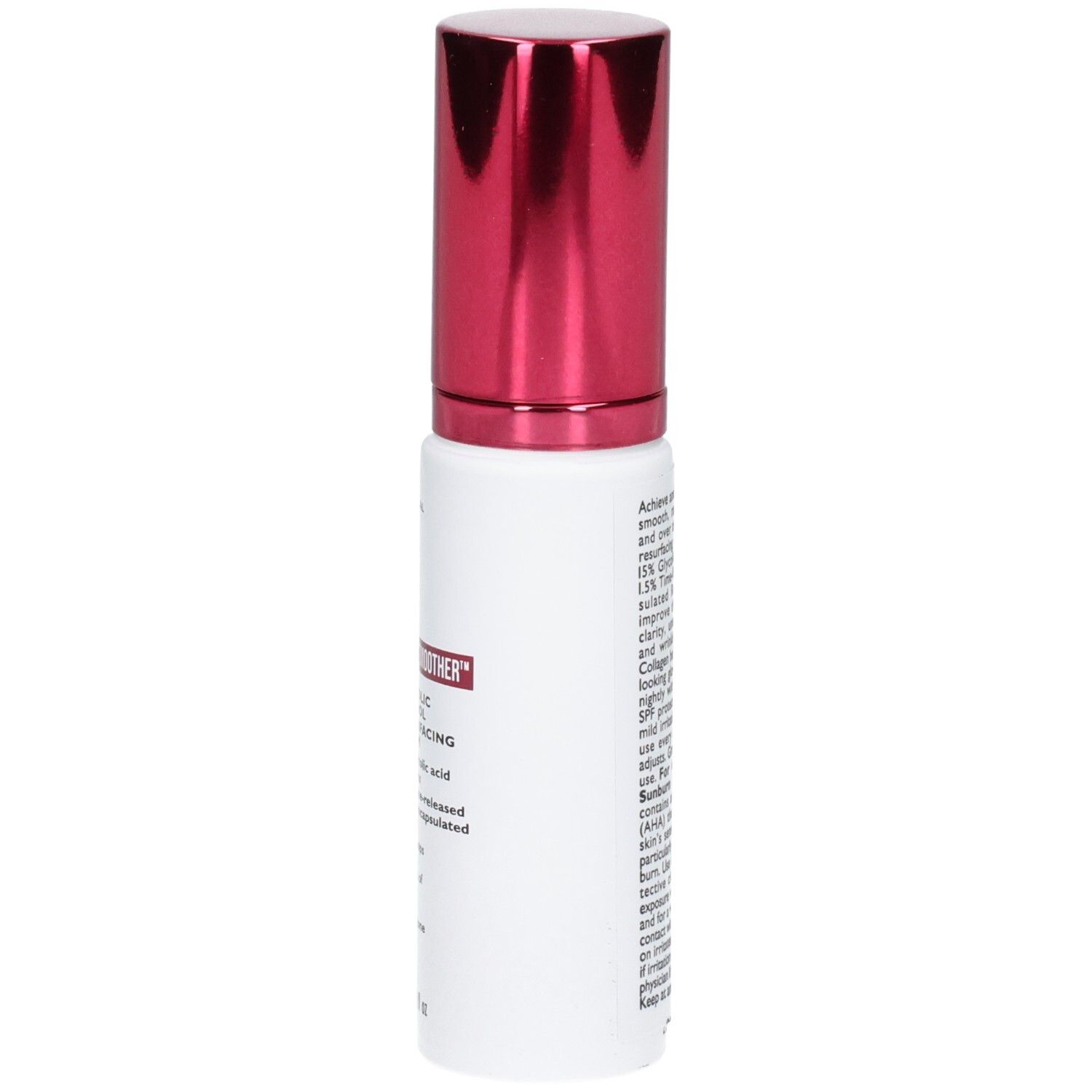 Seitenansicht der Peter Thomas Roth Even Smoother Glycolic Retinol Serum Flasche mit rotem Pumpspender.