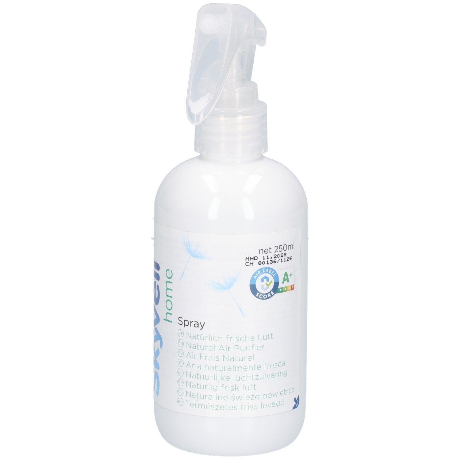 Weiße Sprühflasche mit blauem Skyvell home-Logo. Text: Spray, natürlich frische Luft. Transparenter Sprühkopf. Netto 250ml.