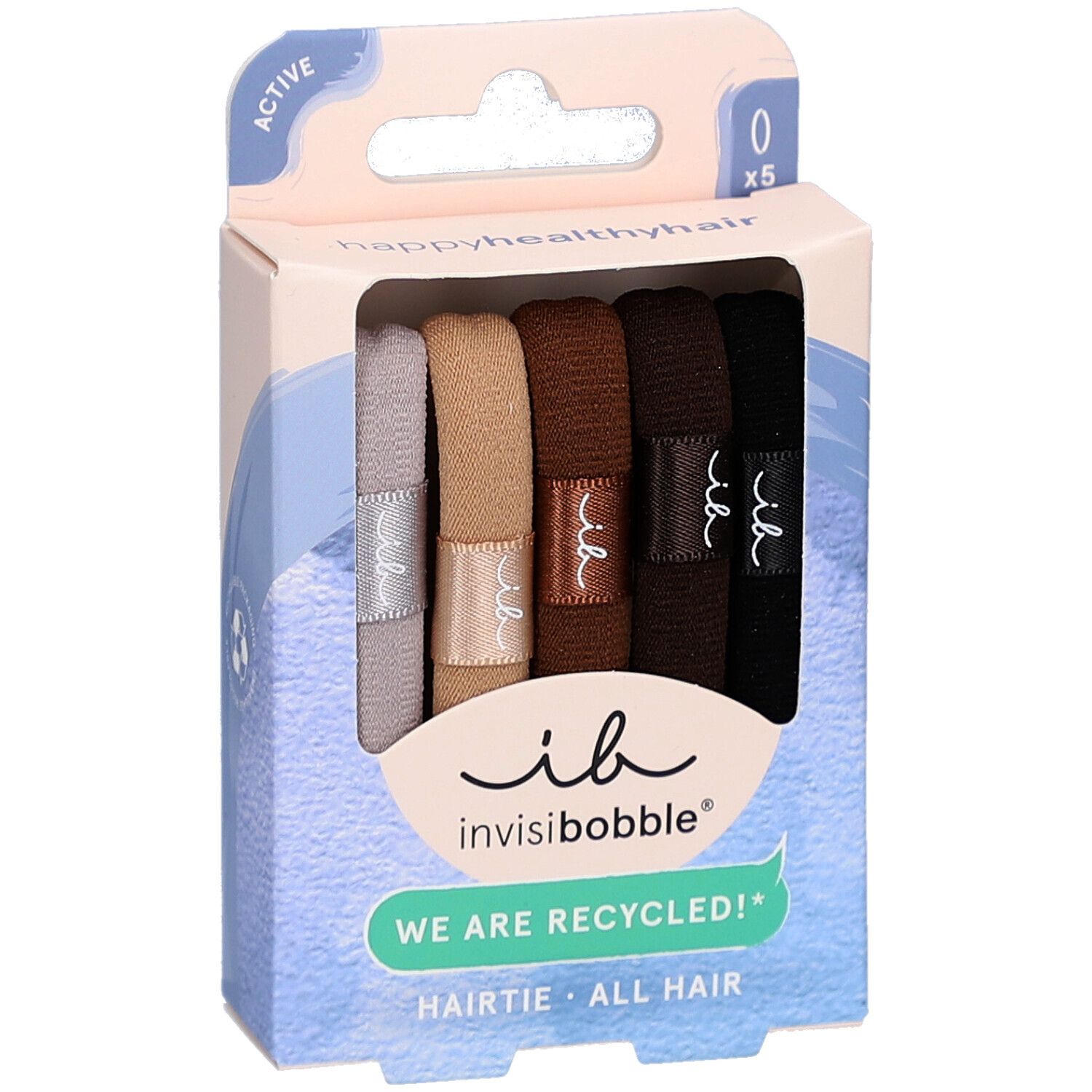 Packung mit fünf Haargummis in verschiedenen Brauntönen. Marke: Invisibobble. Aufschrift: "WE ARE RECYCLED!"