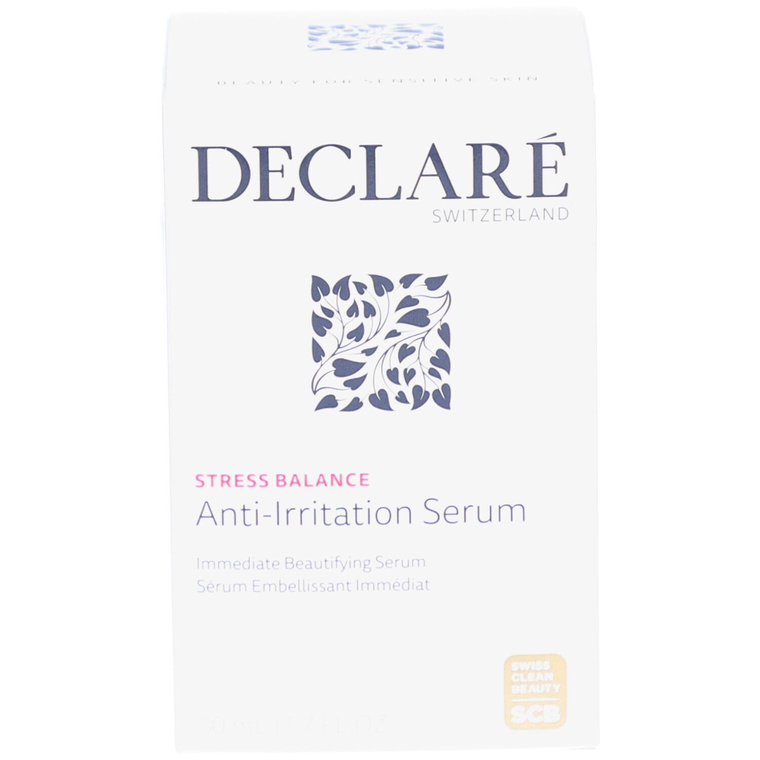 Verpackung von Deklaré Stress Balance Anti-Irritation Serum. Weißer Karton. Beschriftung: DECLARÉ, Stress Balance, Anti-Irritation Serum.