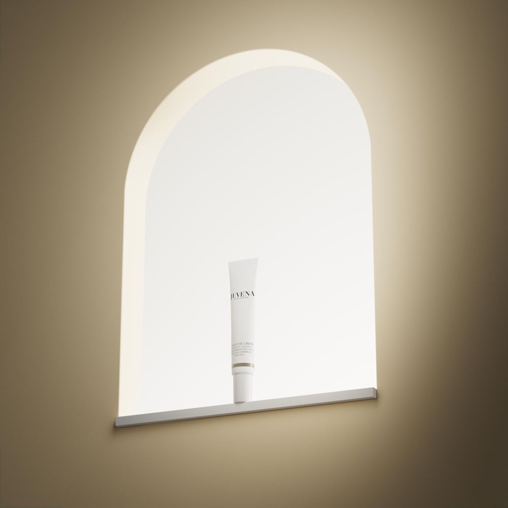 Weiße Tube in einer Nische. Aufschrift: JUVENA. Produktname nicht lesbar.