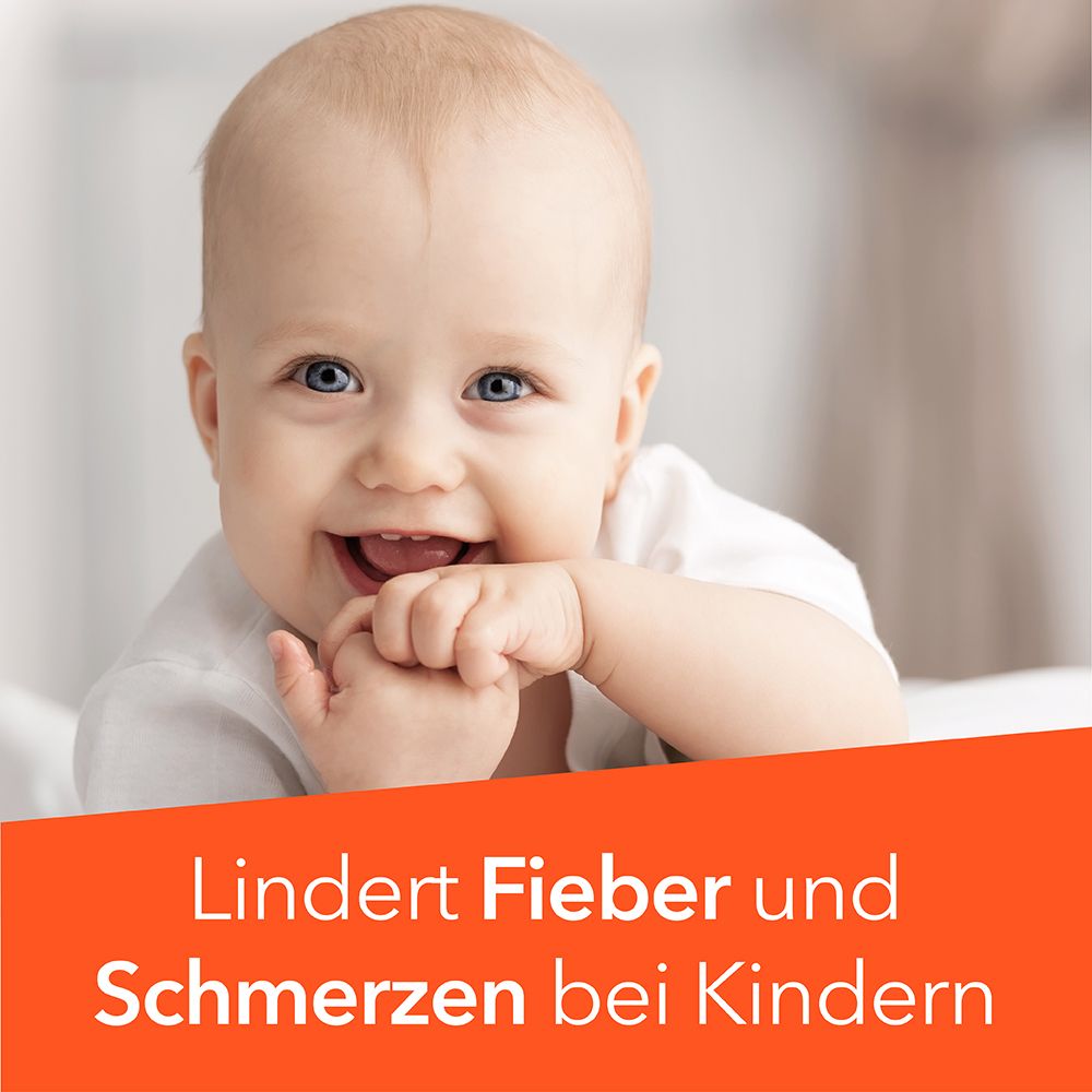 Lächelndes Baby mit Text: Lindert Fieber und Schmerzen bei Kindern.