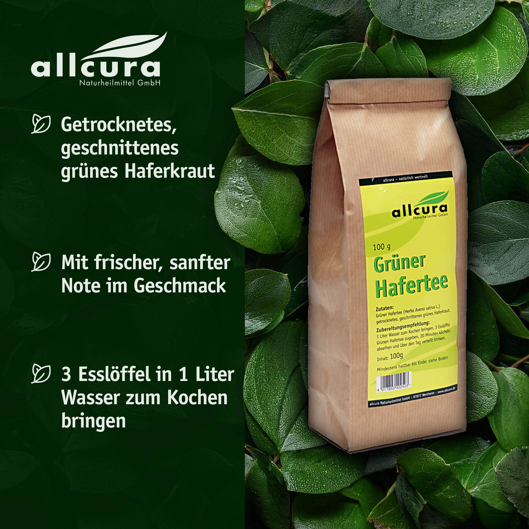 Braune Papiertüte mit grünem Etikett. Aufschrift: allcura Grüner Hafertee. 100g. Hintergrund: grüne Blätter.