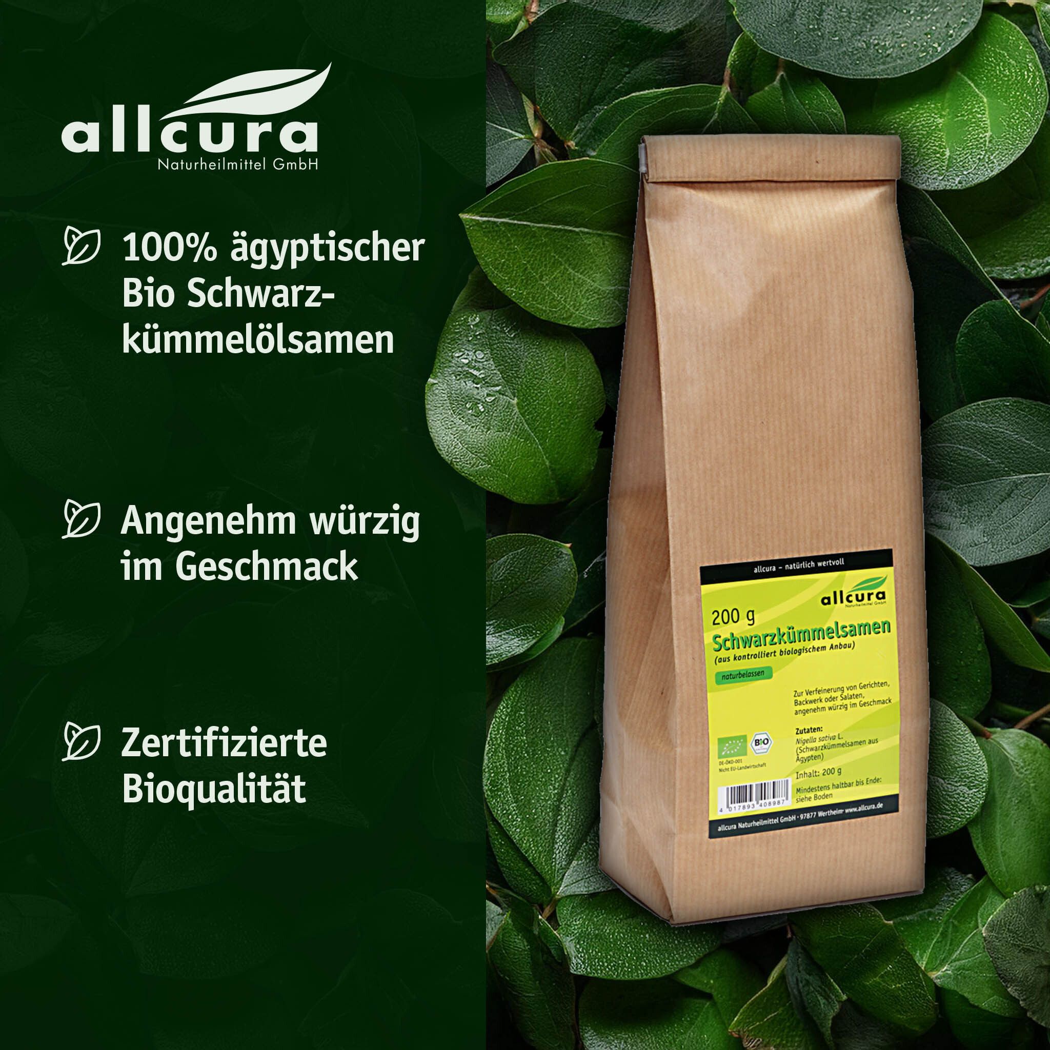 Braune Papiertüte mit grünem Etikett. Text: 100% ägyptischer Bio-Schwarzkümmelölsamen. Marke: allcura.