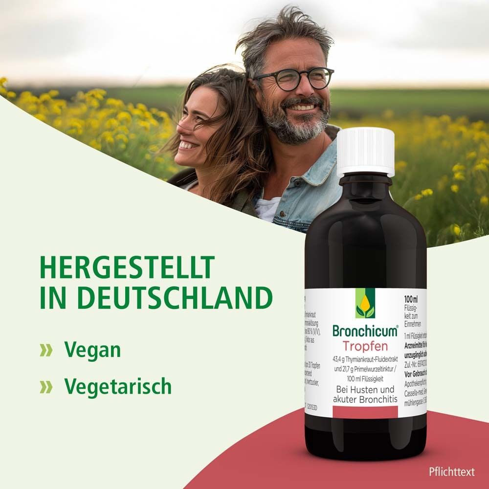 Werbebild mit Paar und Flasche. Text: Hergestellt in Deutschland. Vegan. Vegetarisch. Flasche mit Produktetikett.
