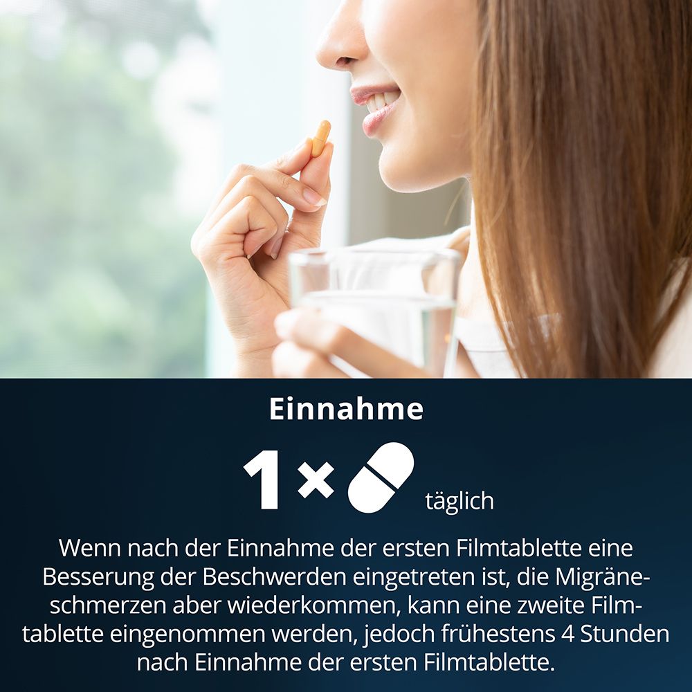 Frau nimmt FORMIGRAN® Tablette mit Wasser ein. Einnahme: 1x täglich.