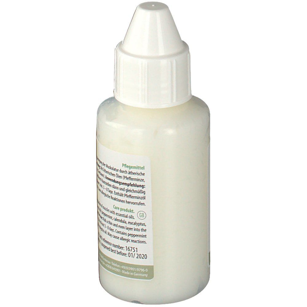 Seitenansicht der Flasche. Text: Pflegeprodukt, Anwendungsempfehlung, Mindestens haltbar bis. Etikett.