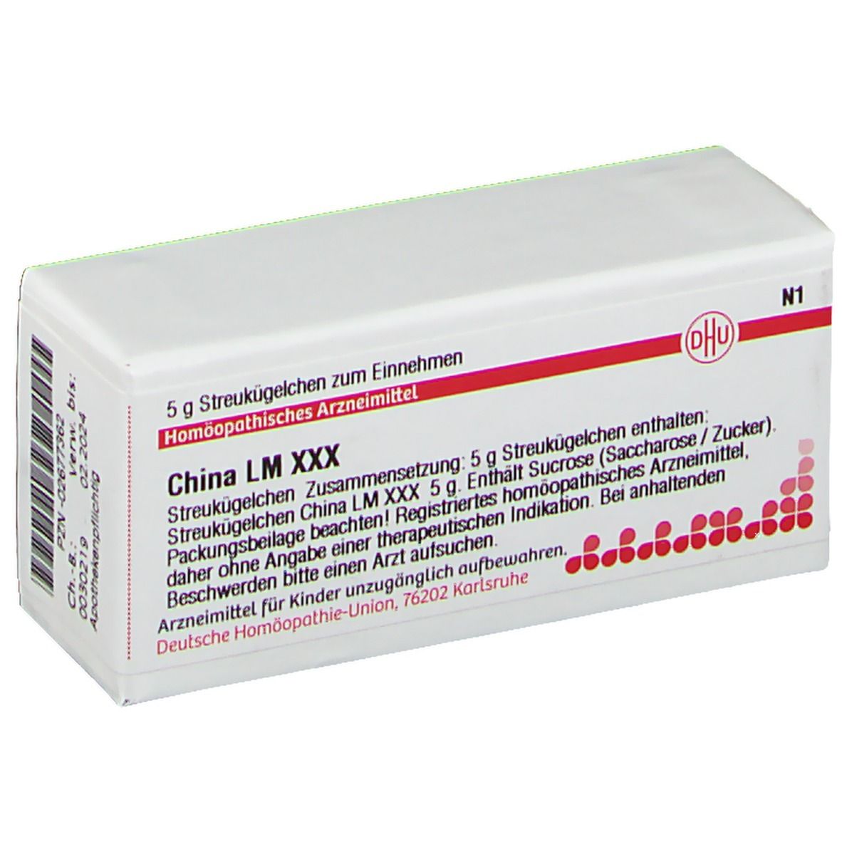 Weiße Schachtel mit roter Schrift und Logo. Aufschrift: China LM XXX, 5 g Streukügelchen. Homöopathisches Arzneimittel.