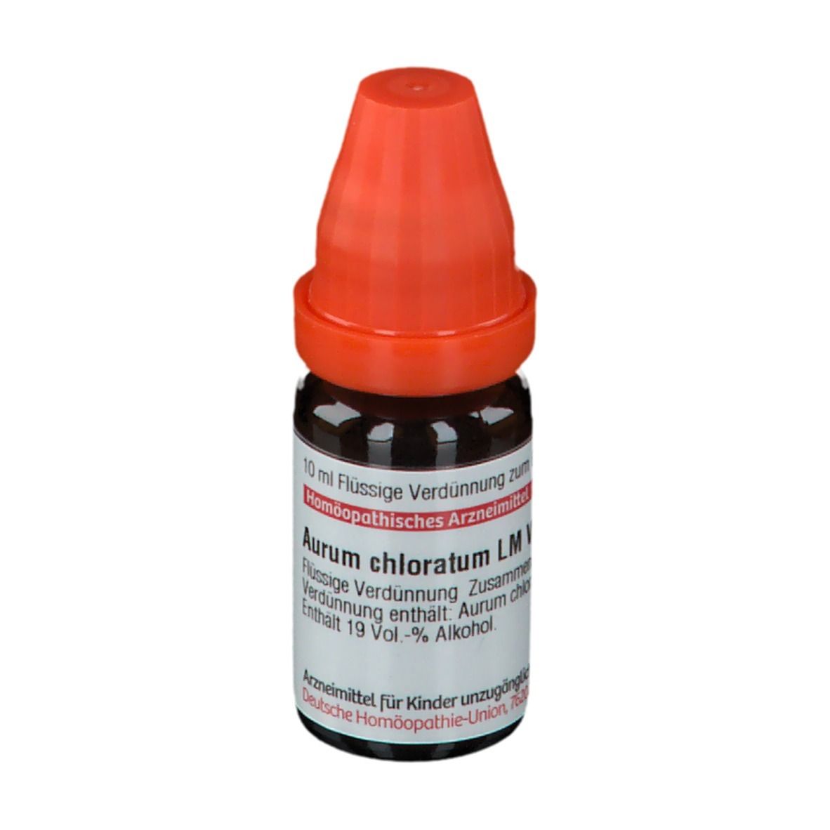 Braune Glasflasche mit orangefarbenem Verschluss. Beschriftung: Aurum chloratum LM VI, 19 Vol.-% Alkohol.