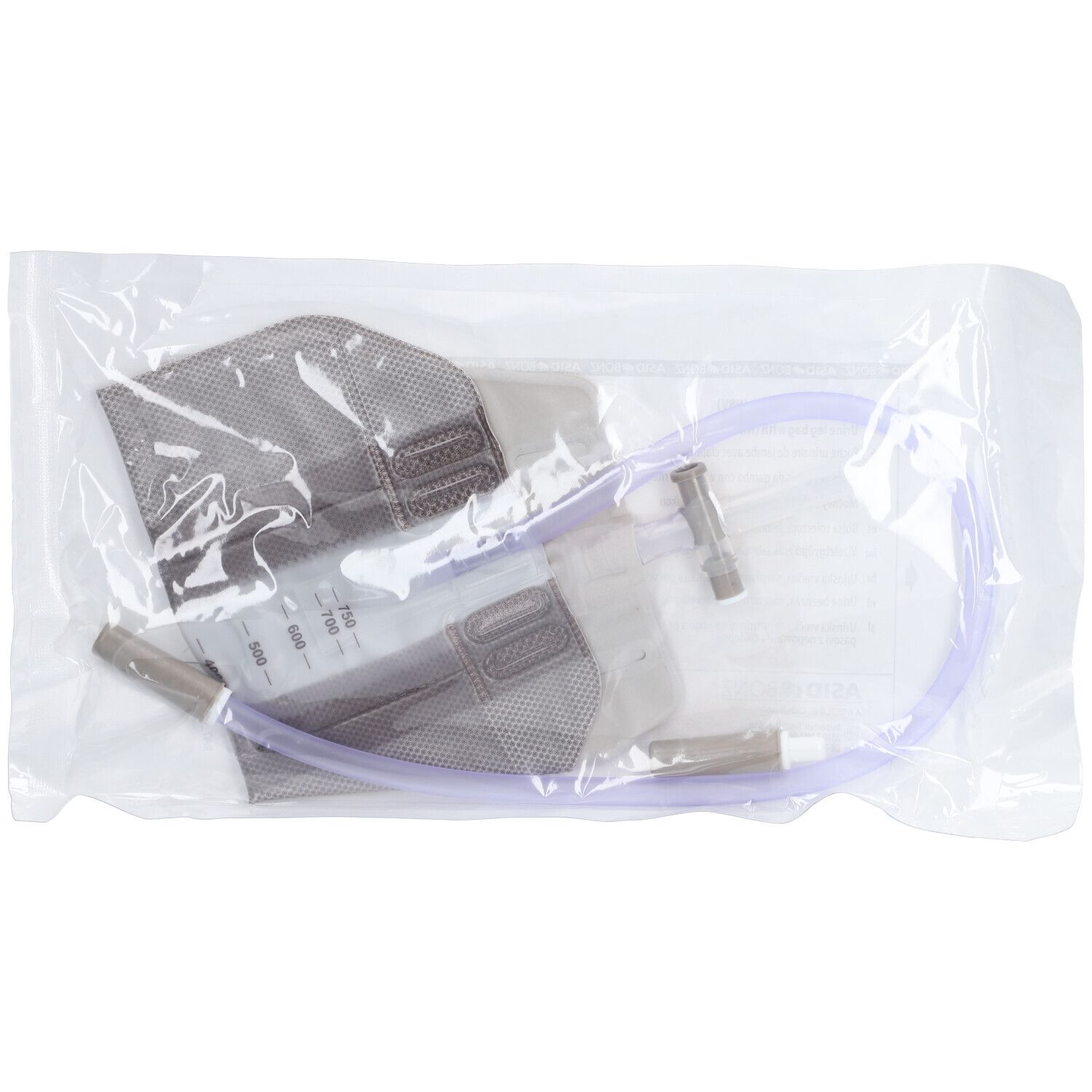 Beutel mit Schlauch in Verpackung. Grauer Beutel, transparenter Schlauch. Produktverpackung.