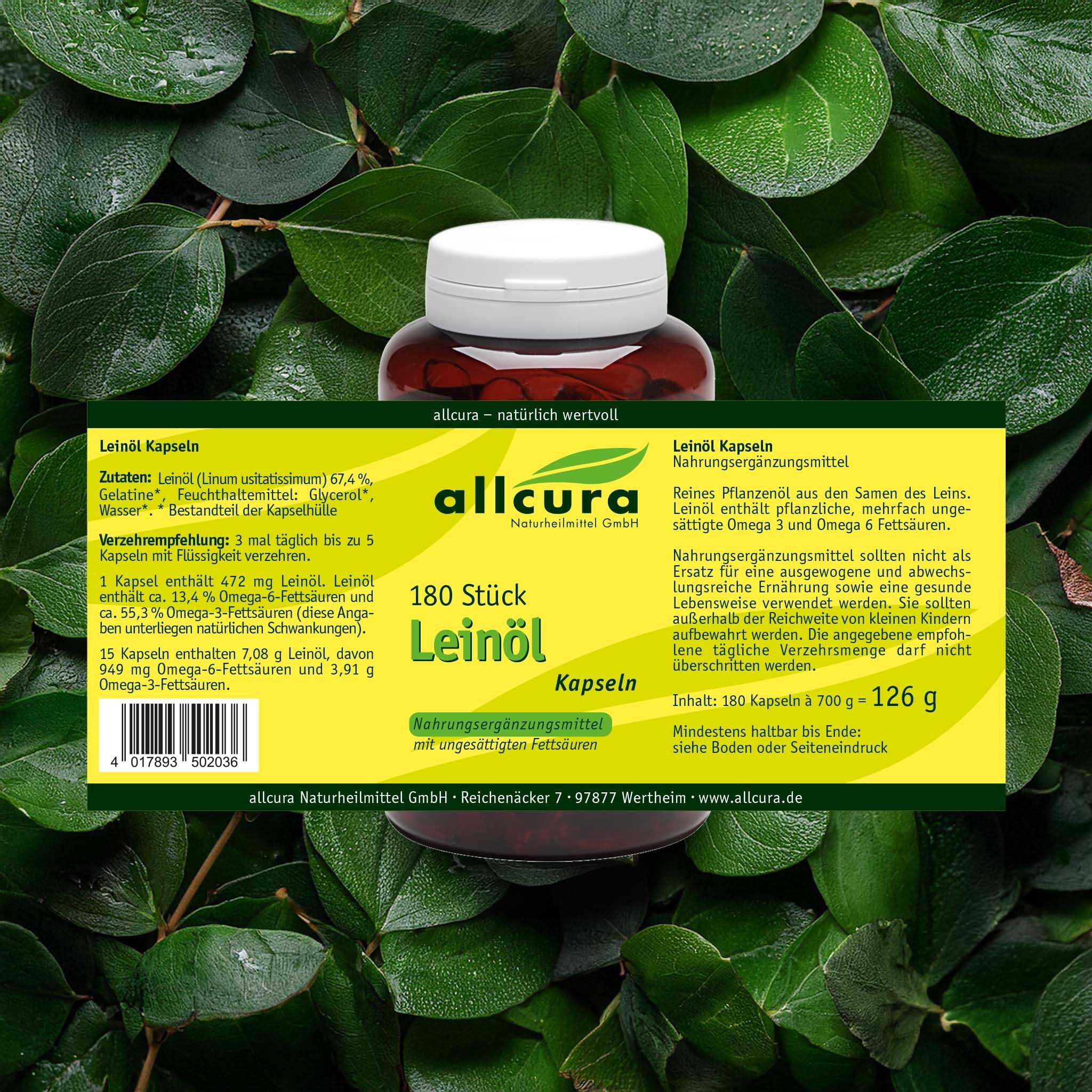 Braune Flasche mit Leinöl Kapseln, umgeben von Blättern. Aufkleber mit Produktinformationen und Marke: allcura.