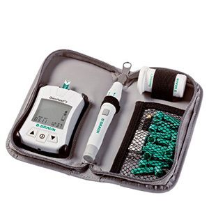 Omnitest® 3 Set Blutzuckermessgerät mit Zubehör im Etui