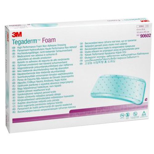 Verpackung von Tegaderm Foam. Aufdrucke: 3M, Tegaderm Foam, 10 x 20 cm, 90602. Abbildung des Produkts.