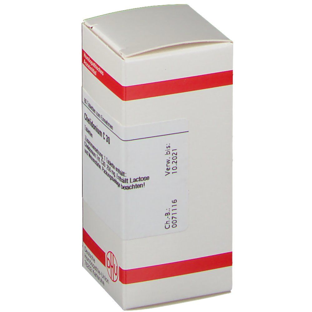 Weiße Schachtel mit roter Umrandung. Aufschrift: Chelidonium C 30. Verfallsdatum 10/2021. Logo DHU.